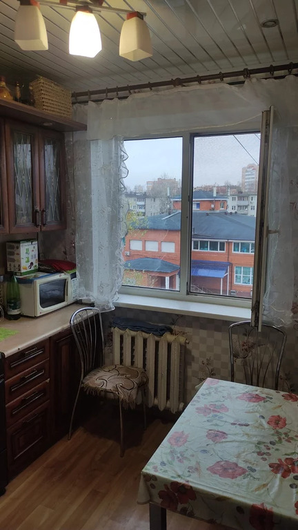 Продажа 3-комн квартиры на вторичном рынке Серпухов, ул. Чернышевского,  д. 25