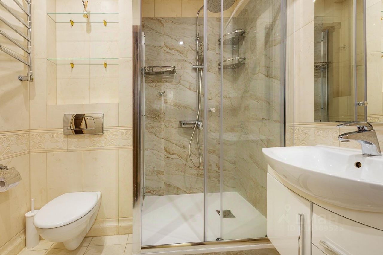 Продажа 3-комн квартиры на вторичном рынке улица Есенина, 16к1