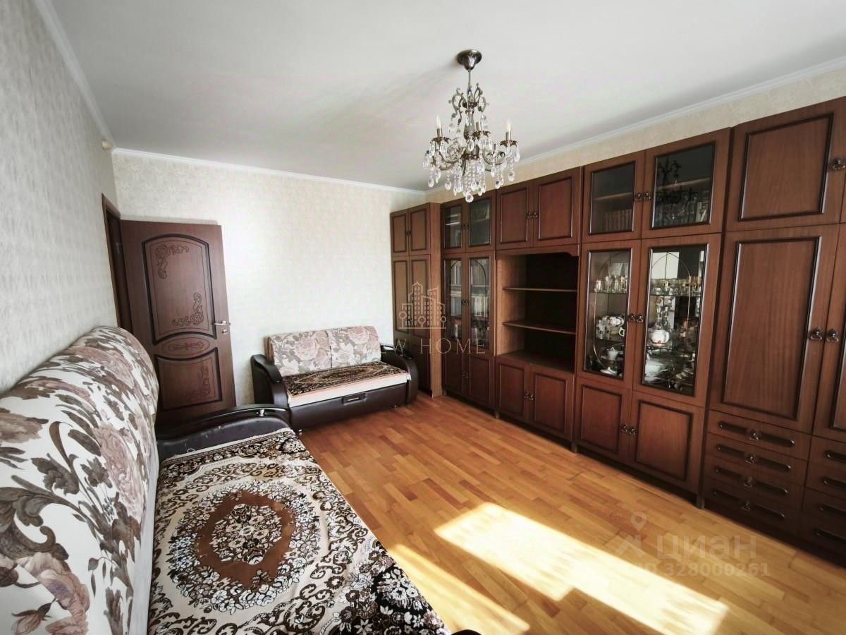 Продажа 3-комн квартиры на вторичном рынке Рождественская улица, 14