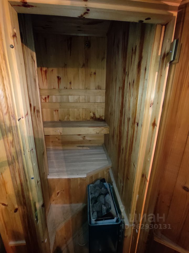 Продажа 2-комн квартиры на вторичном рынке улица Веденеева, 12к1