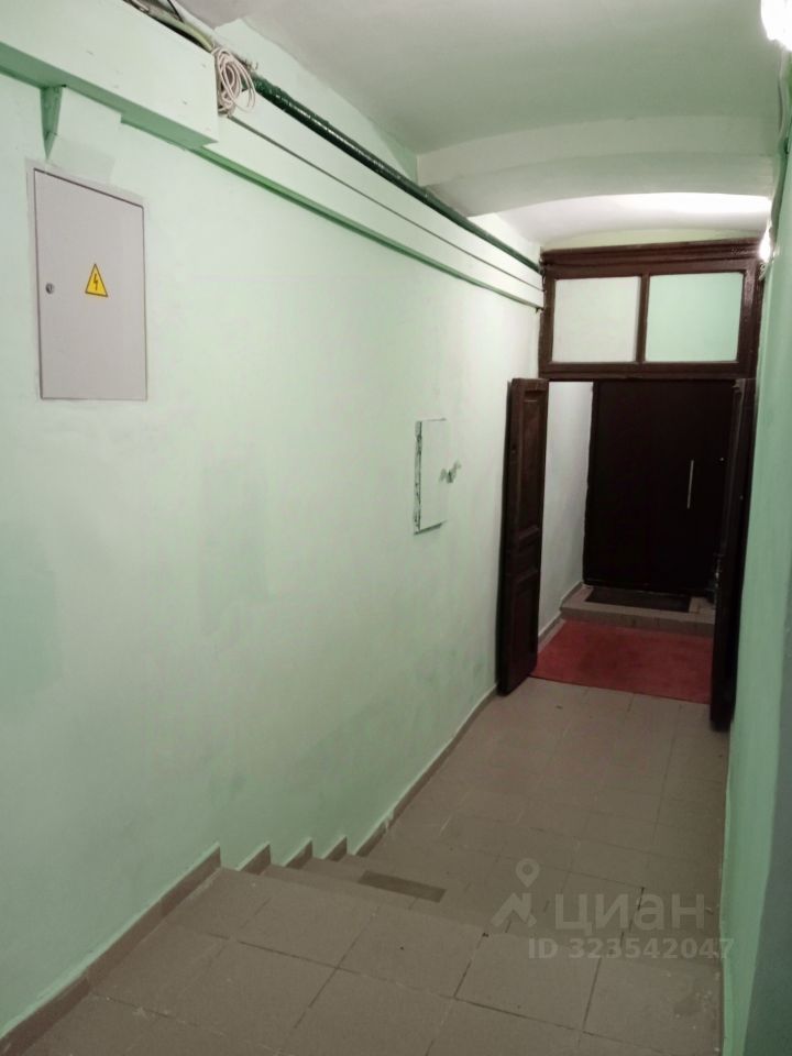 Продажа 2-комн квартиры на вторичном рынке Московский проспект, 125