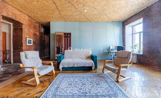 Продажа 2-комн квартиры на вторичном рынке Съезжинская улица,  д. 11