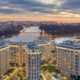 Продажа 3-комн квартиры на вторичном рынке Ушаковская наб,  д. 1,  к. 3