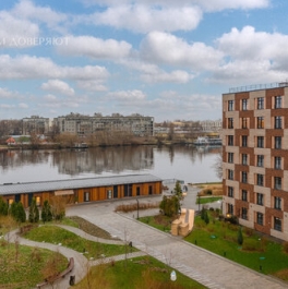 Продажа 4-комн квартиры на вторичном рынке Петровский пр-кт,  д. 11 к2