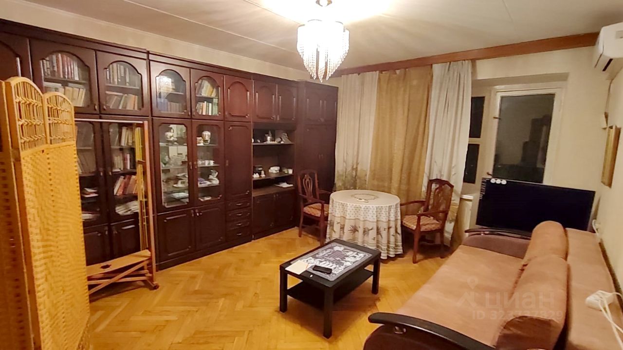 Продажа 1-комн квартиры на вторичном рынке Лесная улица, 10-16