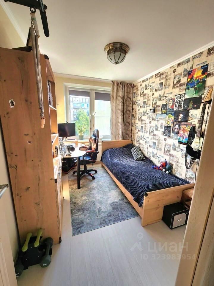 Продажа 2-комн квартиры на вторичном рынке Беломорская улица, 5К3