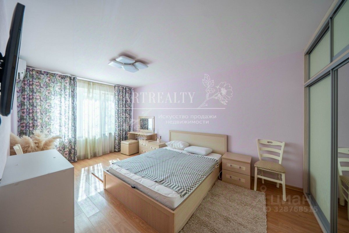 Продажа 2-комн квартиры на вторичном рынке Октябрьская улица,  д. 11