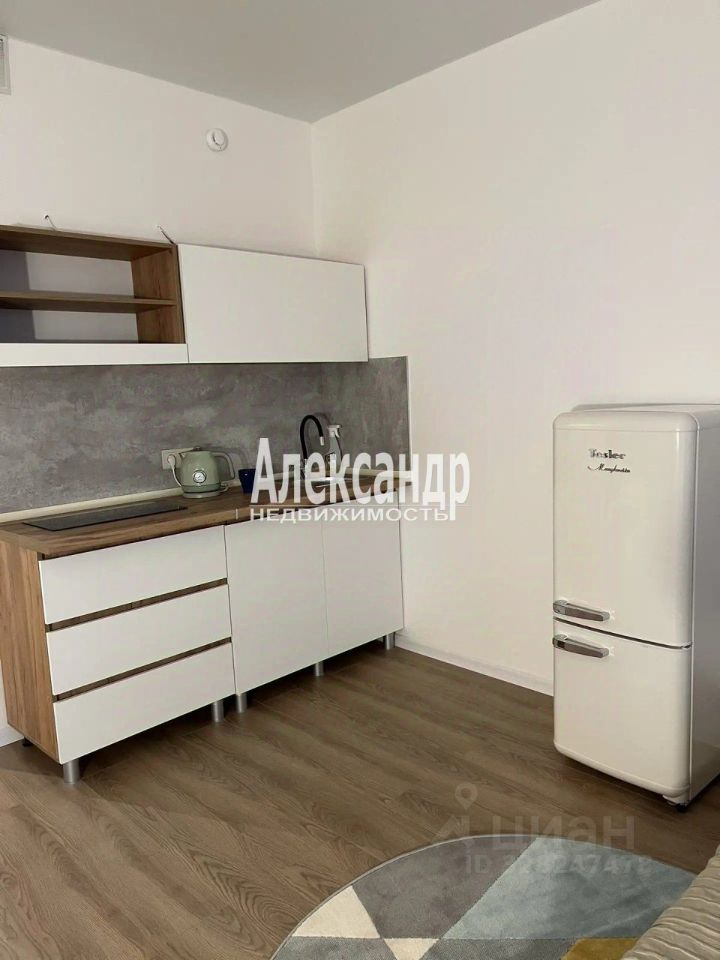Продажа студии проспект Орлово-Денисовский, 17к1