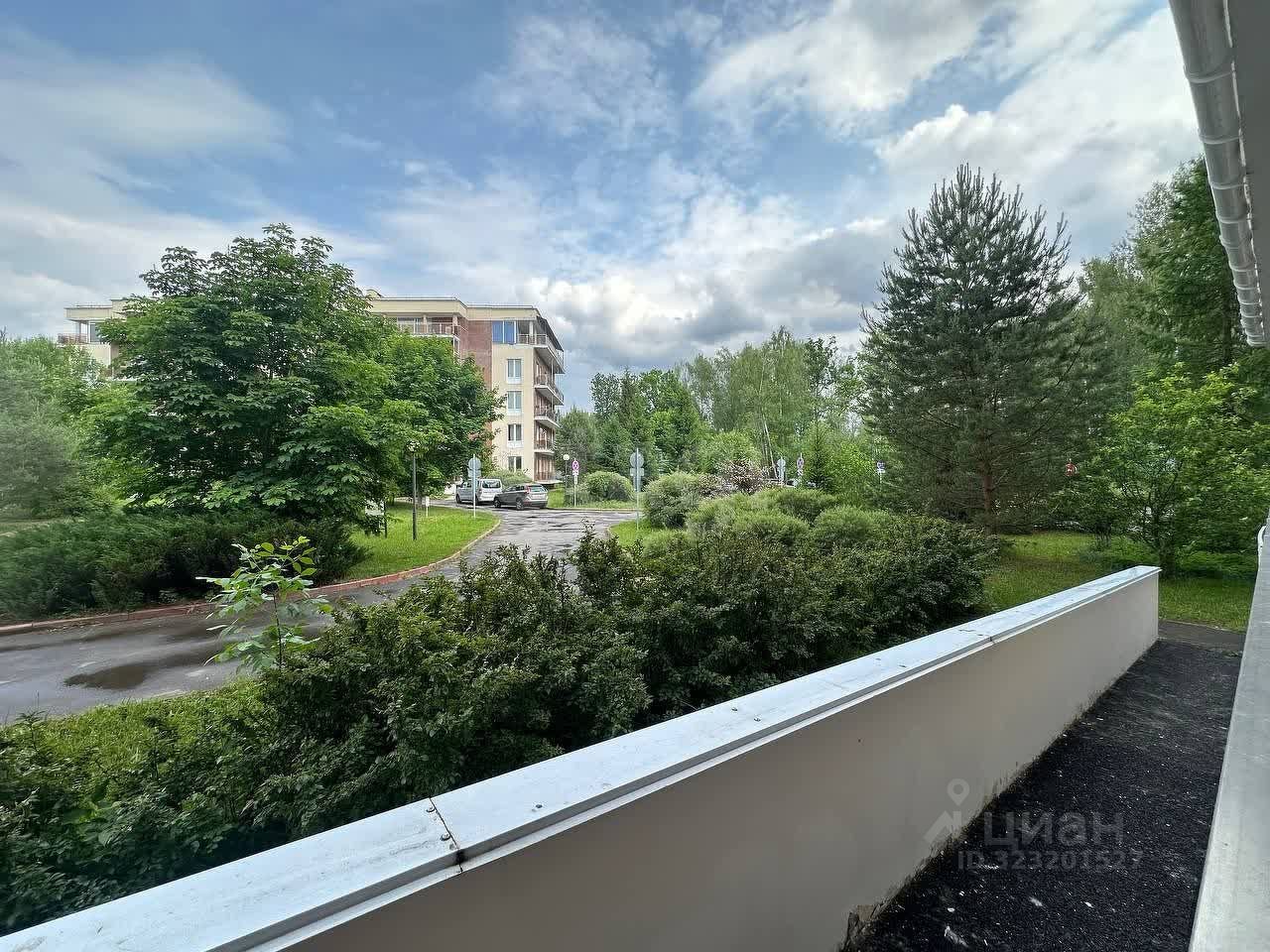 Продажа 2-комн квартиры на вторичном рынке Витро Вилладж База отдыха, к4