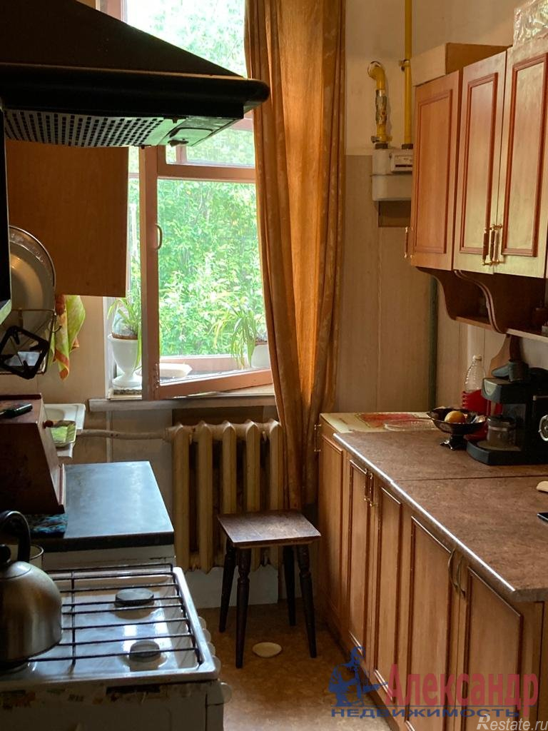 Продажа 2-комн квартиры на вторичном рынке Лисий Нос пос., Ивановская ул. ,  д. 12,  к. 2