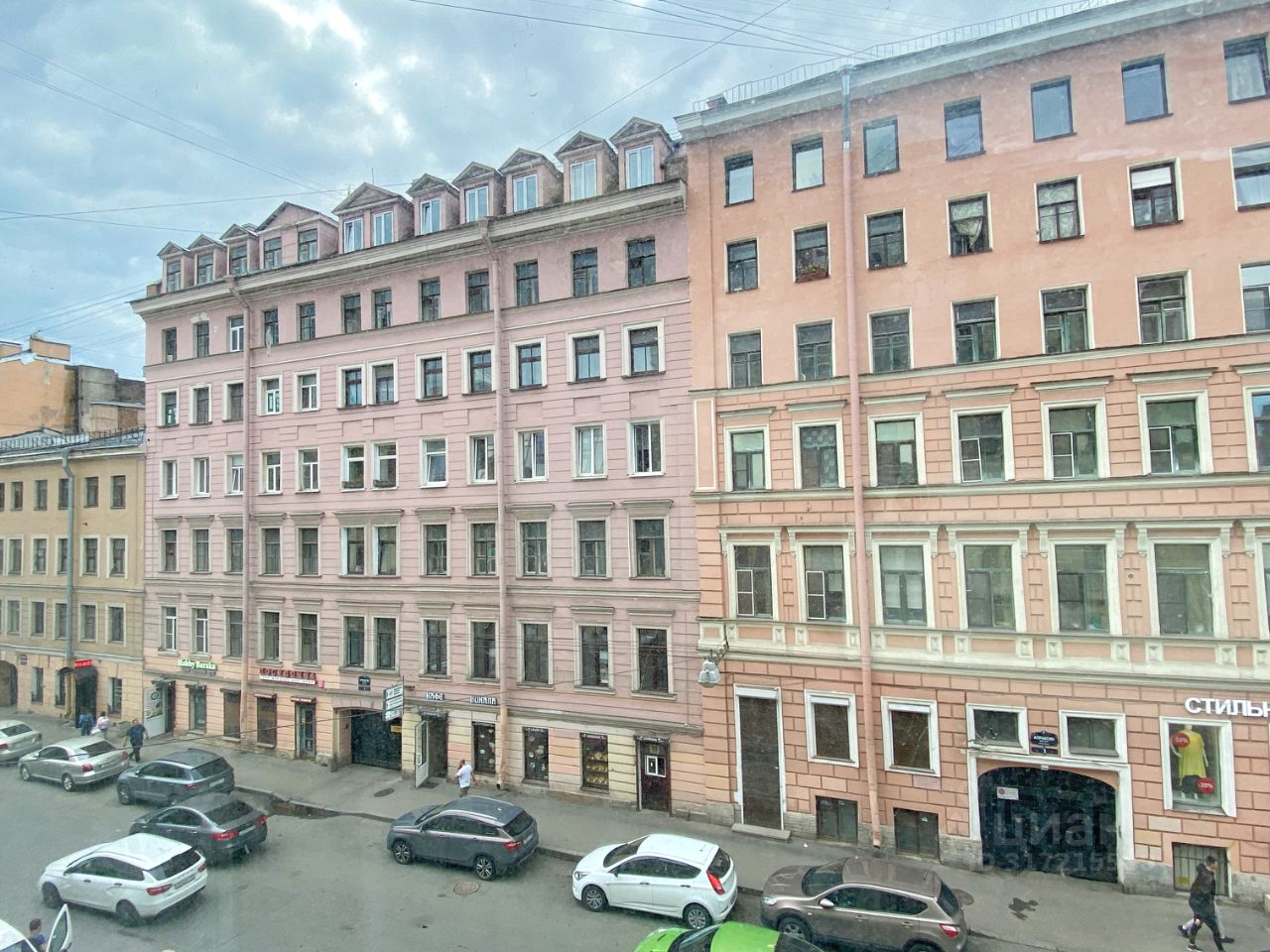 Продажа 4-комн квартиры на вторичном рынке переулок Апраксин, 5