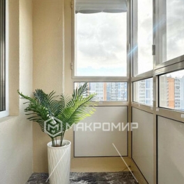 Продажа 1-комн квартиры на вторичном рынке Верхне-Каменская улица,  д. 3 к1