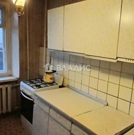 Продажа 2-комн квартиры на вторичном рынке Электросталь г, Победы ул,  д. 13 к2