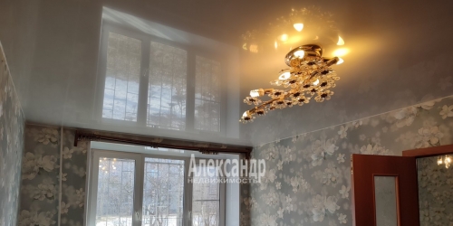 3-комн квартира Петергоф г., Разведчика бул. ,  д. 12,  к. 2