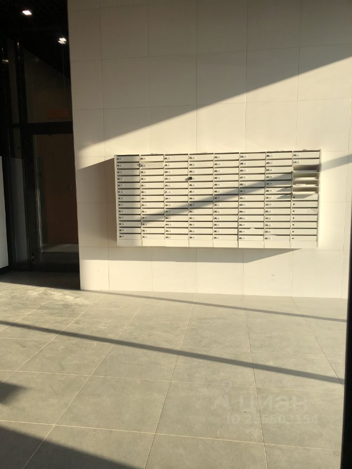 Аренда 3-комн квартиры на вторичном рынке Домостроительная улица, 14