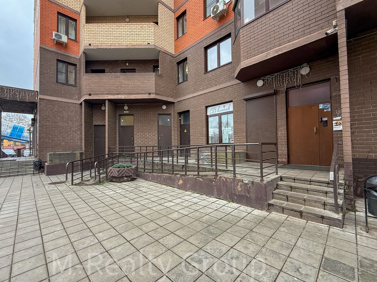 Продажа 2-комн квартиры на вторичном рынке Октябрьский пгт, улица Ленина, 22