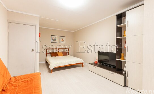 Продажа 1-комн квартиры на вторичном рынке Волжский б-р,  д. 9