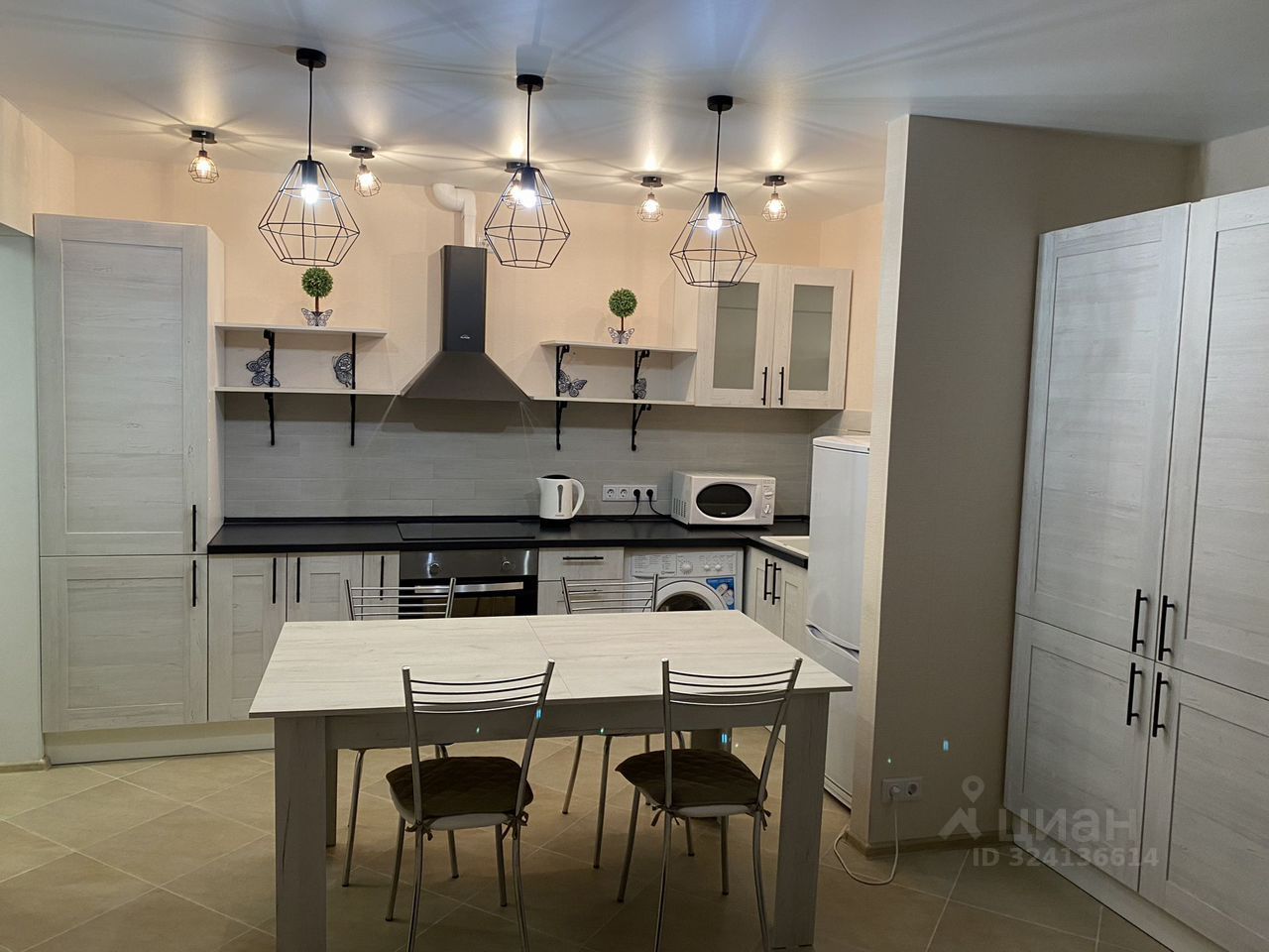 Аренда 2-комн квартиры на вторичном рынке Нагатинская набережная, 10к1