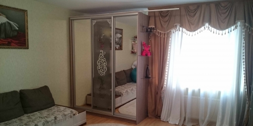 3-комн квартира Колпинское Шоссе,,  д. 38,  к. 1