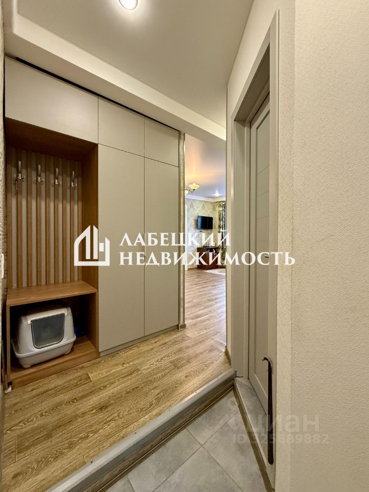 Продажа 2-комн квартиры на вторичном рынке Омская улица, 28