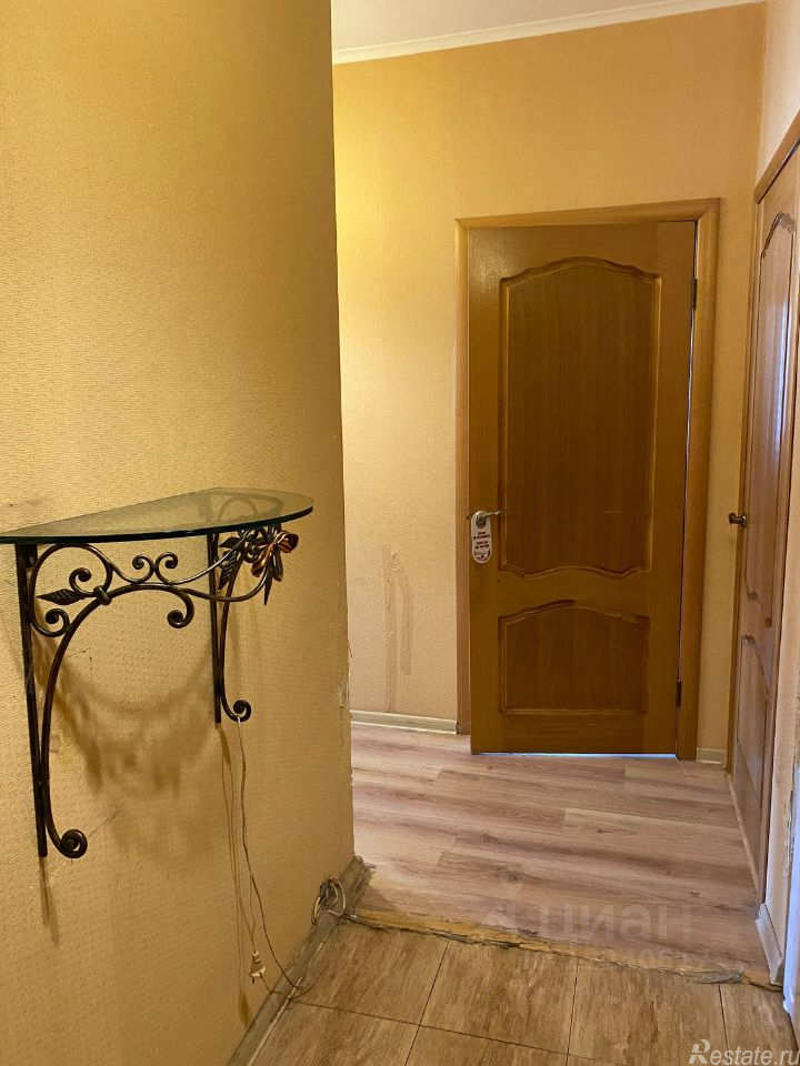 Продажа 2-комн квартиры на вторичном рынке Новорогожская улица,  д. 38