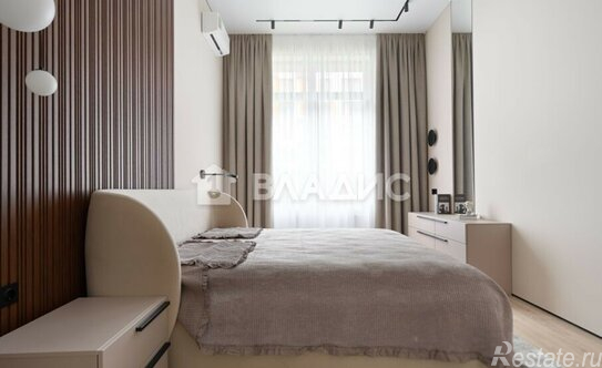 Продажа 1-комн квартиры на вторичном рынке Заречье рп, Медовая ул,  д. 2