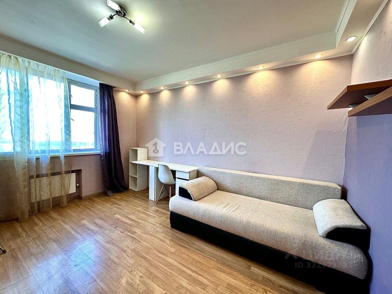 Продажа 4-комн квартиры на вторичном рынке Нахимовский проспект, 33/2