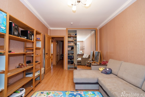 Продажа 2-комн квартиры на вторичном рынке Стрельбищенская ул,  д. 10