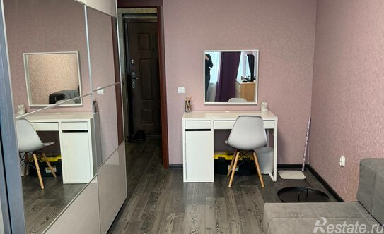 Продажа 1-комн квартиры на вторичном рынке Екатерининский пр-кт,  д. 2