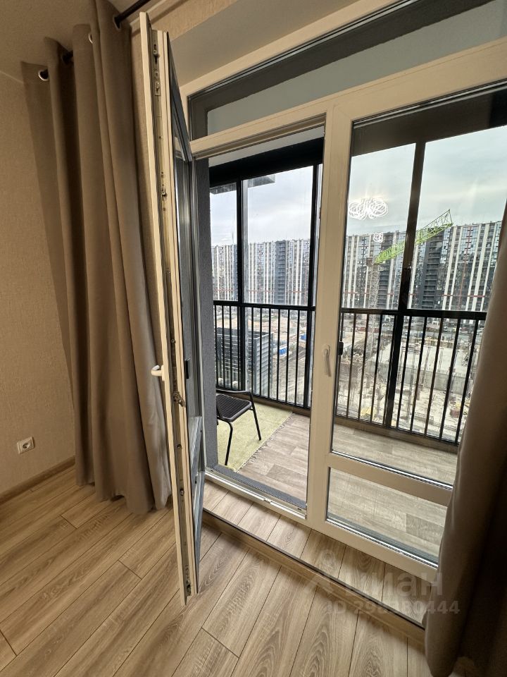 Аренда 1-комн квартиры на вторичном рынке бульвар Головнина, 3к1