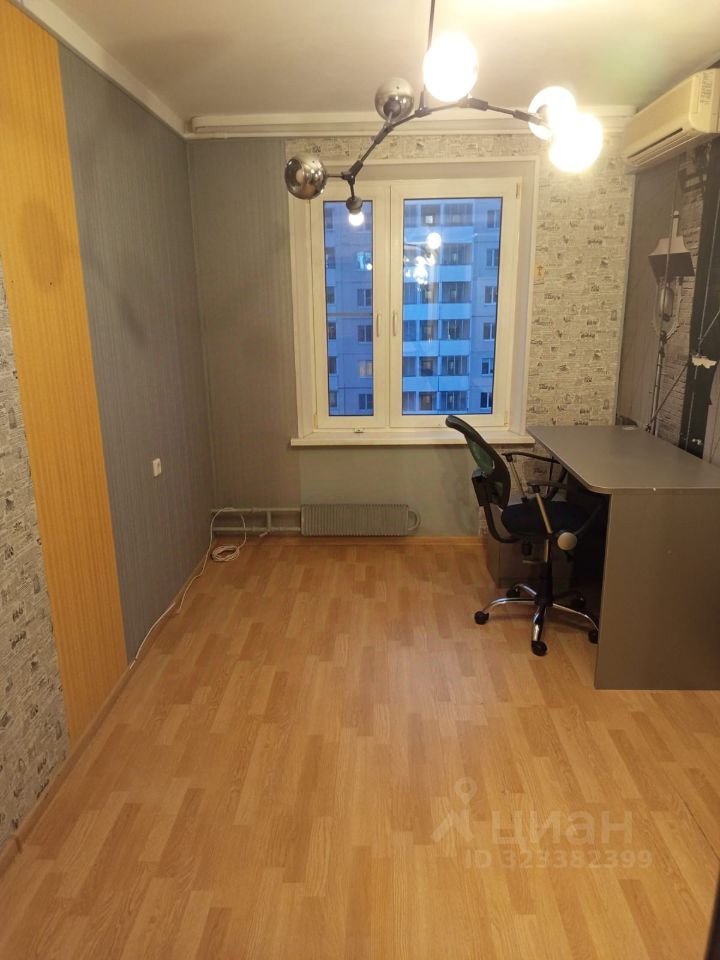 Аренда 3-комн квартиры на вторичном рынке Долгопрудный, Спортивная улица, 5к2