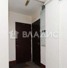 Продажа 2-комн квартиры на вторичном рынке ул Матвеевская,  д. 42,  к. 2
