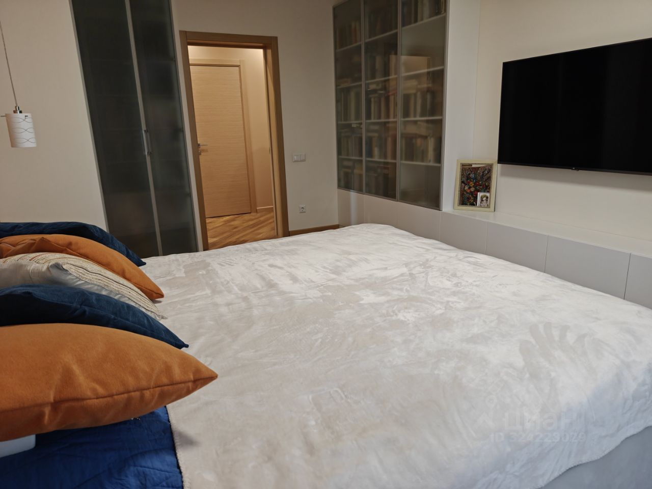 Продажа 2-комн квартиры на вторичном рынке Абрамцевская улица, 7