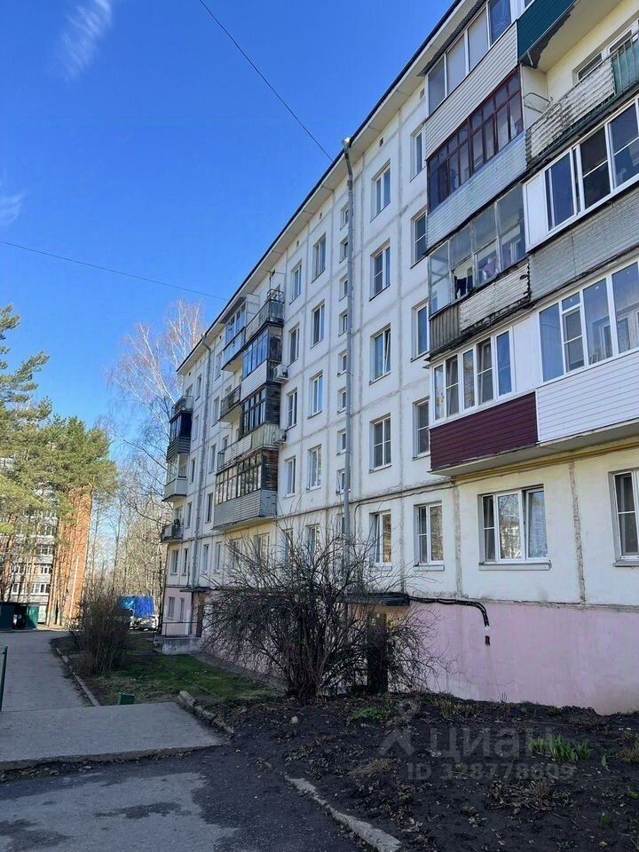 Продажа 2-комн квартиры на вторичном рынке Г мкр, Пущино,  д. 11