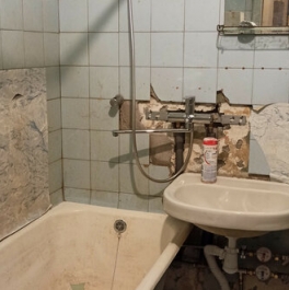 Продажа 2-комн квартиры на вторичном рынке Будапештская улица,  д. 5 к2