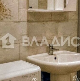 Продажа 3-комн квартиры на вторичном рынке Мурино г, Петровский б-р