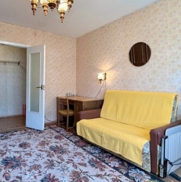 Продажа 2-комн квартиры на вторичном рынке Кораблестроителей ул,  д. 19,  к. 6