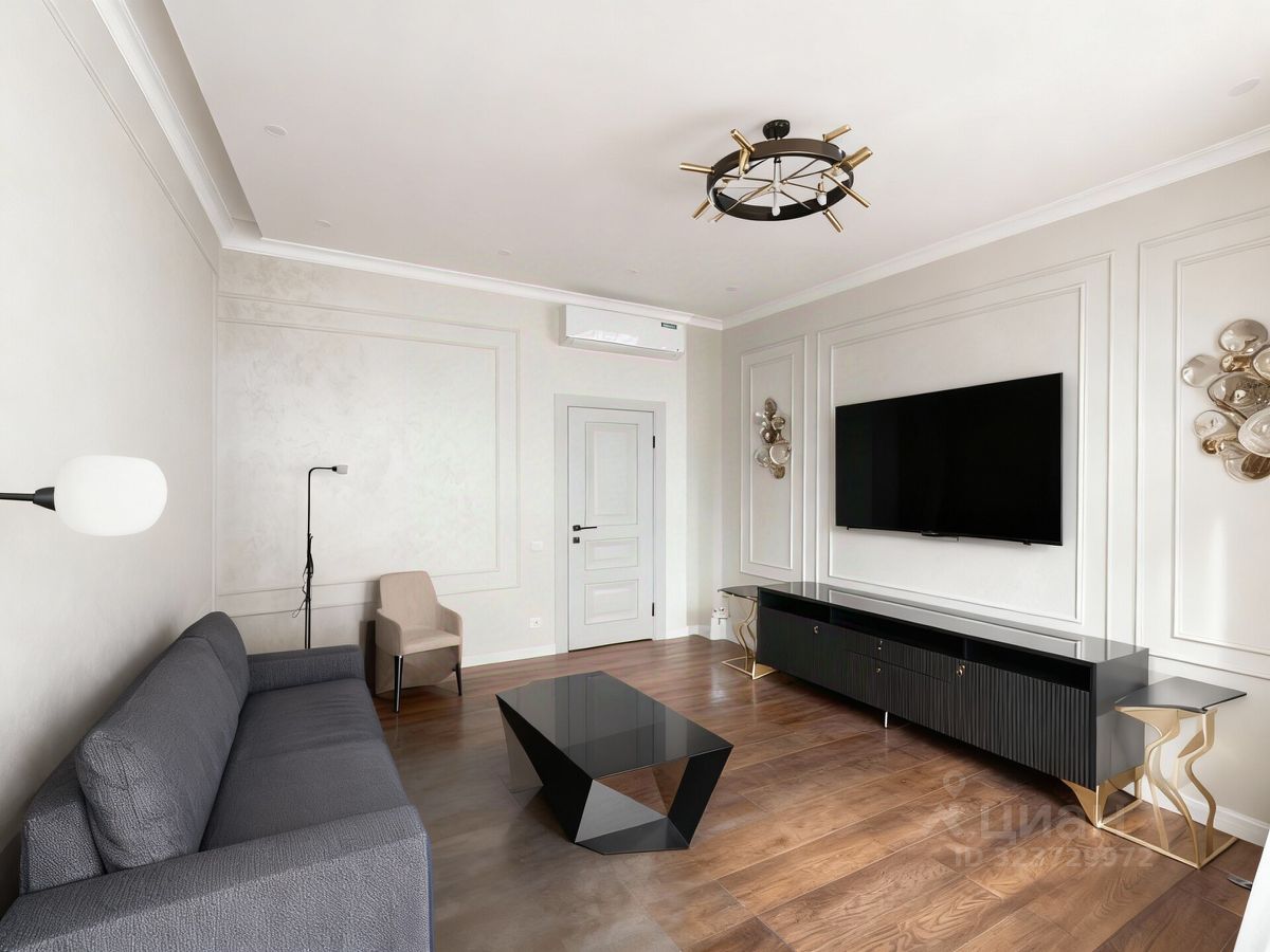 Аренда 3-комн квартиры на вторичном рынке Мосфильмовская улица, 98к1