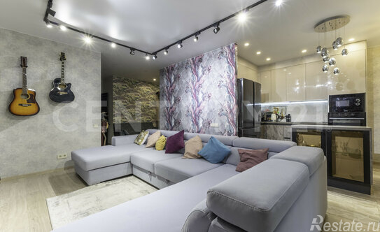 Продажа 2-комн квартиры на вторичном рынке Бухарестская М. ул,  д. 12/1