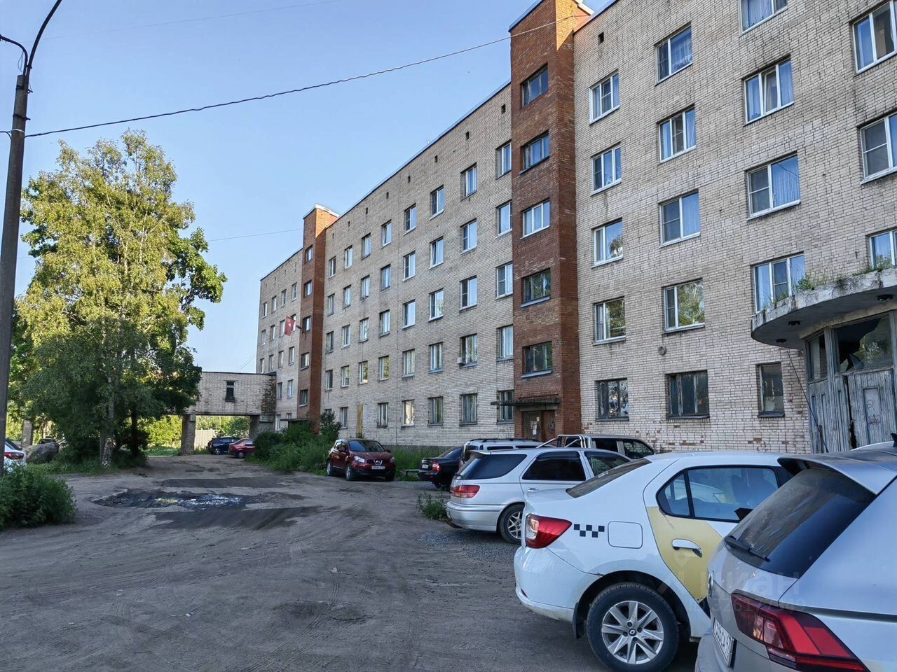 Продажа 2-комн квартиры на вторичном рынке Выборг, улица Промышленная, 2
