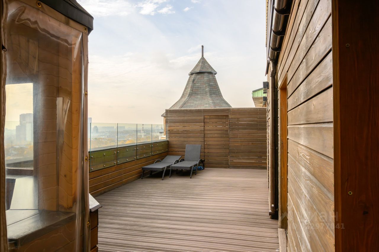 Продажа 3-комн квартиры на вторичном рынке улица Фабрициуса, 22