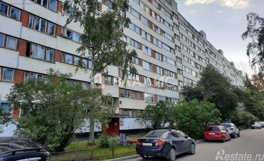 Продажа 1-комн квартиры на вторичном рынке улица Тамбасова,  д. 4 к2
