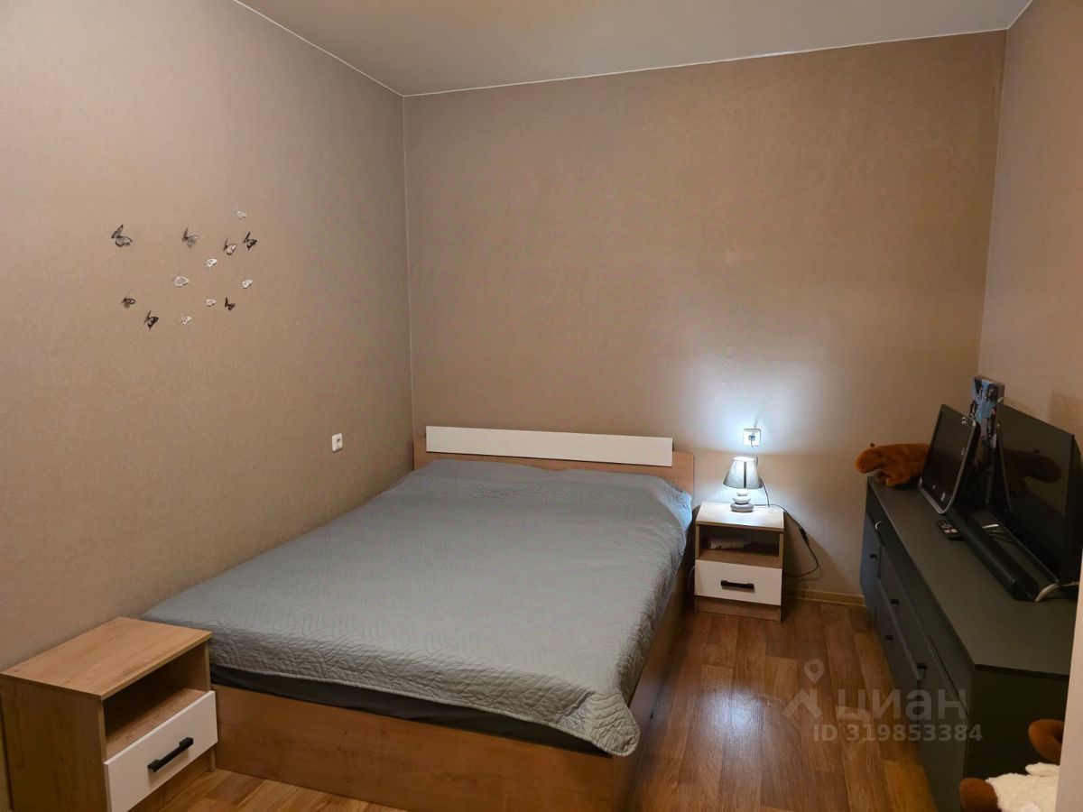 Продажа 2-комн квартиры на вторичном рынке д. Старая, Колтуши, улица Генерала Чоглокова, 3