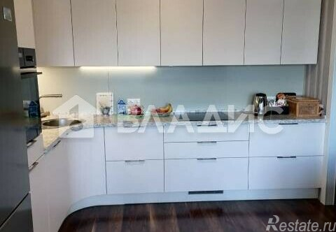 Продажа 3-комн квартиры на вторичном рынке улица Римского-Корсакова,  д. 11 к4