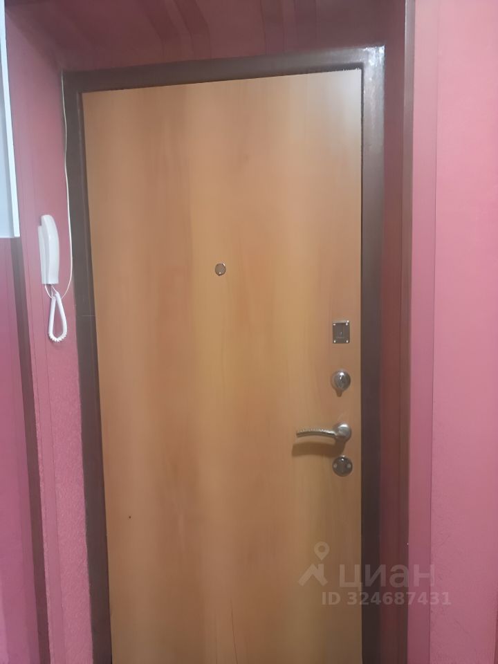 Продажа 1-комн квартиры на вторичном рынке пос. Шушары, Московское шоссе, 278