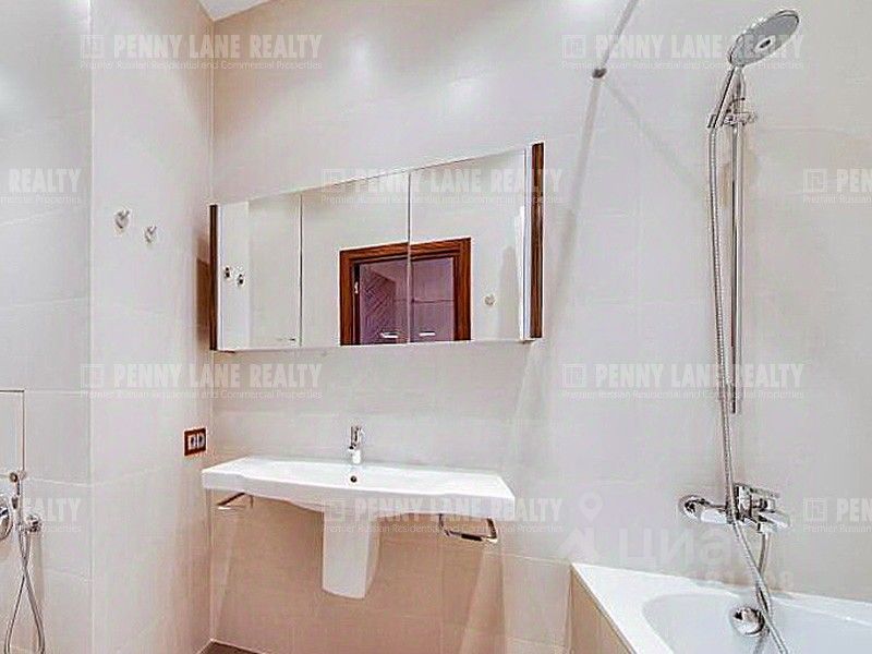 Продажа 2-комн квартиры на вторичном рынке улица Станиславского, 11