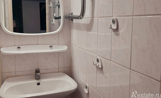 Продажа 2-комн квартиры на вторичном рынке Палехская улица,  д. 15