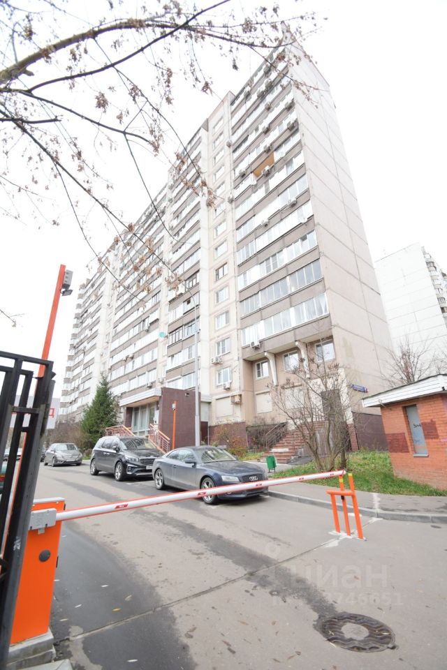 Продажа 6-комн квартиры на вторичном рынке Партизанская улица, 40
