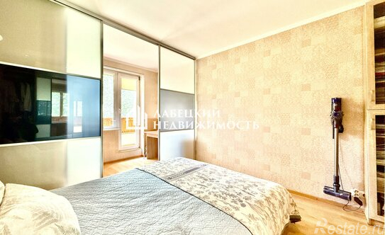 Продажа 3-комн квартиры на вторичном рынке Софийская улица,  д. 55