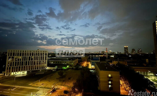 Продажа 2-комн квартиры на вторичном рынке улица Берзарина,  д. 30